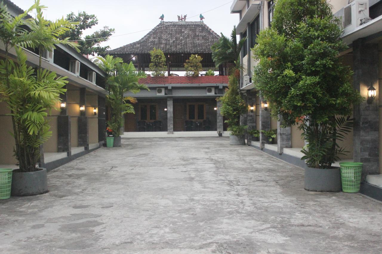 Cyka Raya Hotel Wonosari Bagian luar foto